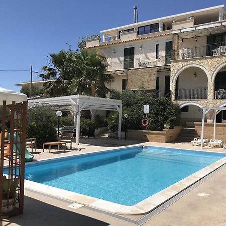 Villa Ceni - Appartamenti Con Camere, Cucina, Wc E Terrazza Sul Mare In Villa Con Piscina, Giardino E Parcheggio Marinella di Selinunte Luaran gambar
