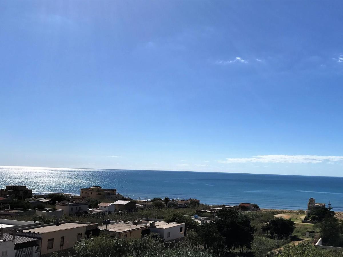 Villa Ceni - Appartamenti Con Camere, Cucina, Wc E Terrazza Sul Mare In Villa Con Piscina, Giardino E Parcheggio Marinella di Selinunte Luaran gambar