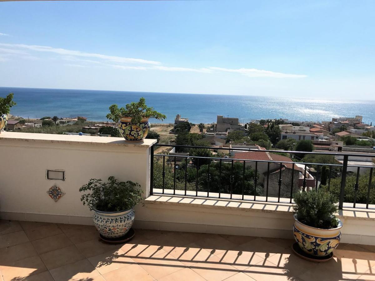 Villa Ceni - Appartamenti Con Camere, Cucina, Wc E Terrazza Sul Mare In Villa Con Piscina, Giardino E Parcheggio Marinella di Selinunte Luaran gambar