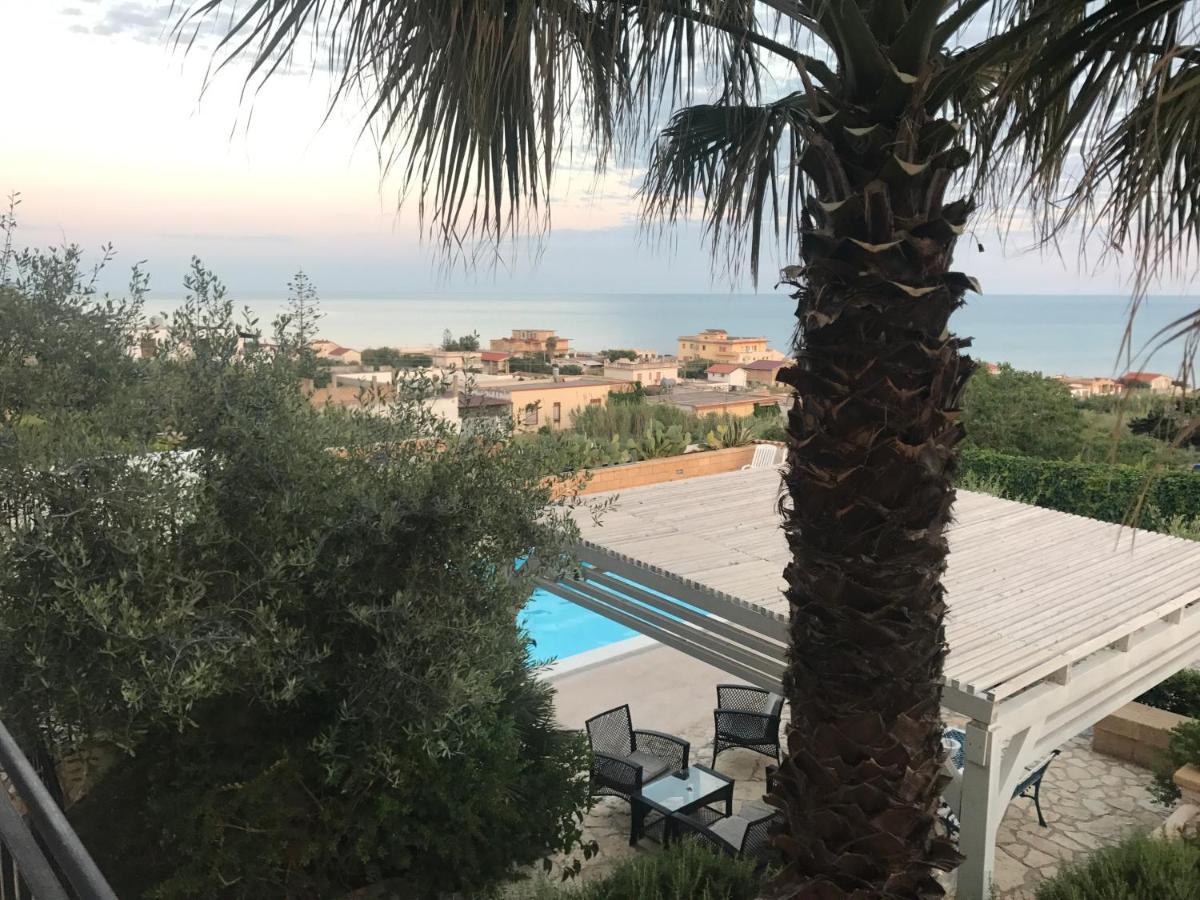 Villa Ceni - Appartamenti Con Camere, Cucina, Wc E Terrazza Sul Mare In Villa Con Piscina, Giardino E Parcheggio Marinella di Selinunte Luaran gambar