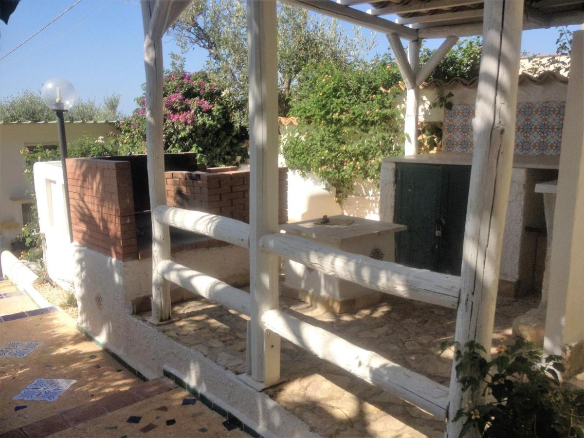Villa Ceni - Appartamenti Con Camere, Cucina, Wc E Terrazza Sul Mare In Villa Con Piscina, Giardino E Parcheggio Marinella di Selinunte Luaran gambar