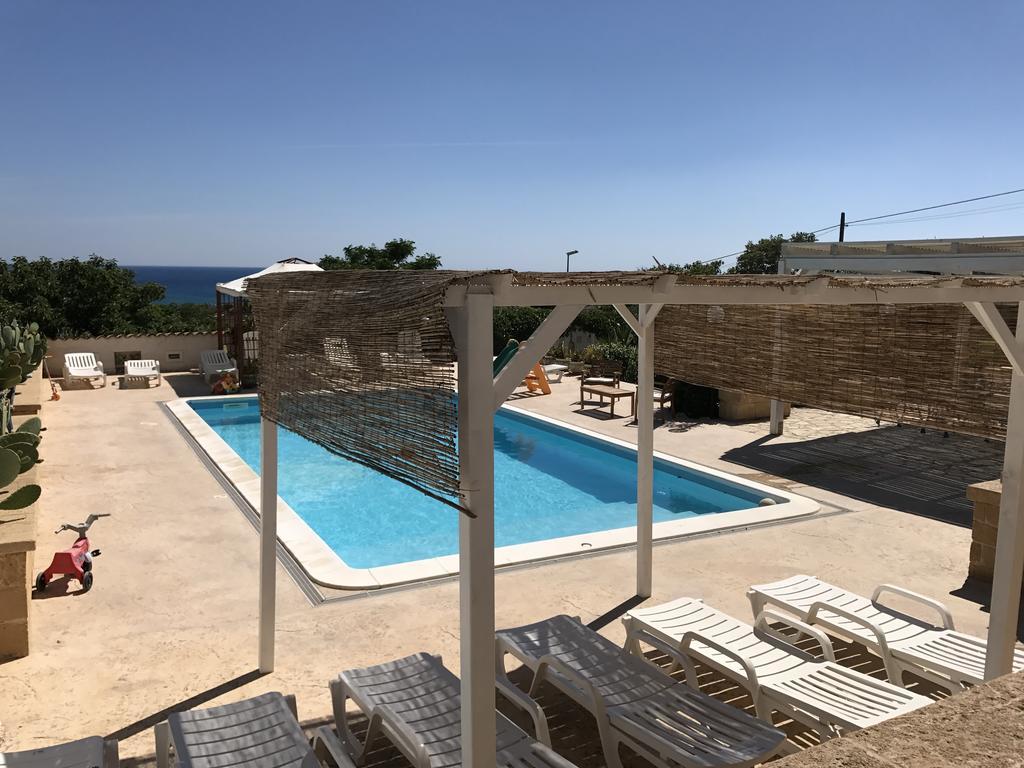 Villa Ceni - Appartamenti Con Camere, Cucina, Wc E Terrazza Sul Mare In Villa Con Piscina, Giardino E Parcheggio Marinella di Selinunte Luaran gambar